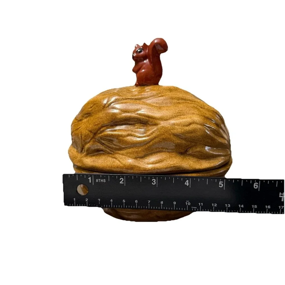 Vintage Walnut Cookie Jar Trinket‎ Box Squirrel Lid Brown Ceramic Nut Dish